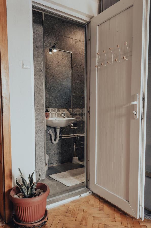 Oda Hostel Priştine Dış mekan fotoğraf